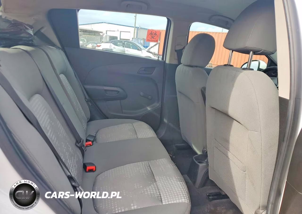 2018 Chevrolet Sonic VIN:1G1JG6SH4J4105388 - 11