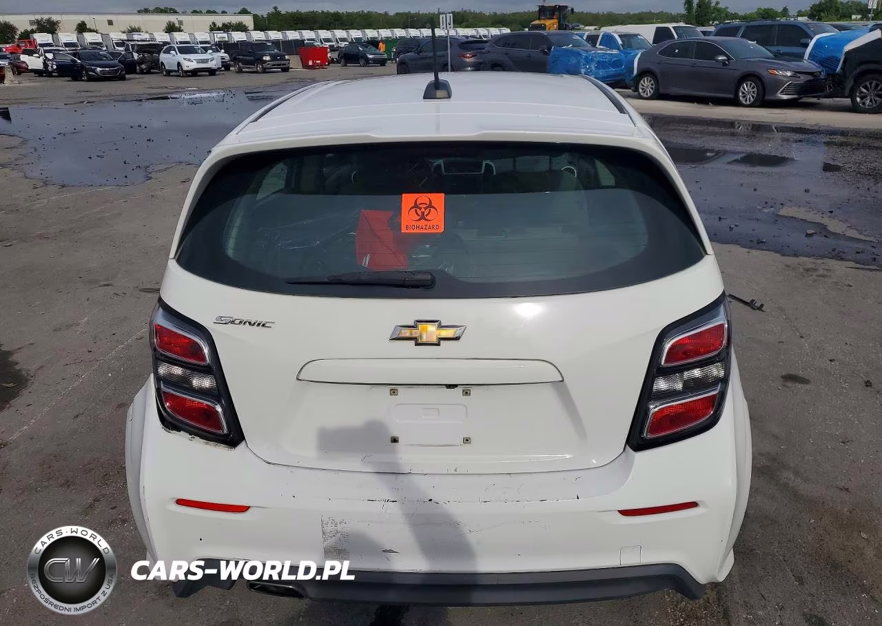 2018 Chevrolet Sonic VIN:1G1JG6SH4J4105388 - 6