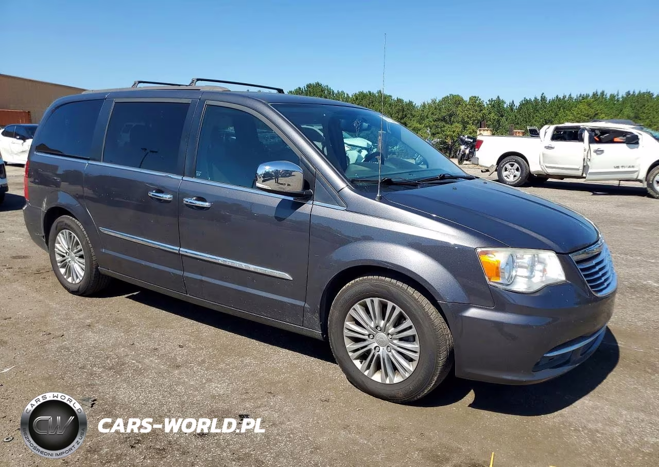 2016 Chrysler Town & Country Touring L VIN:2C4RC1CG0GR120037 - 4