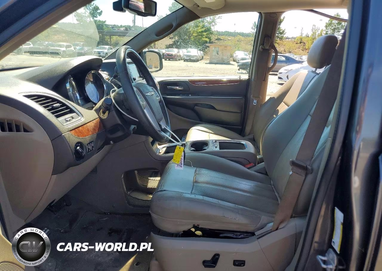 2016 Chrysler Town & Country Touring L VIN:2C4RC1CG0GR120037 - 7