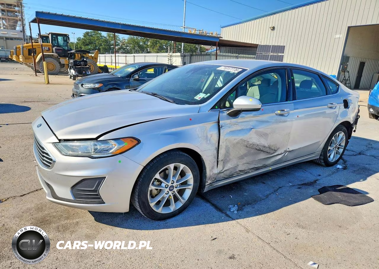 2019 Ford Fusion Se VIN:3FA6P0LU8KR207748 - 1