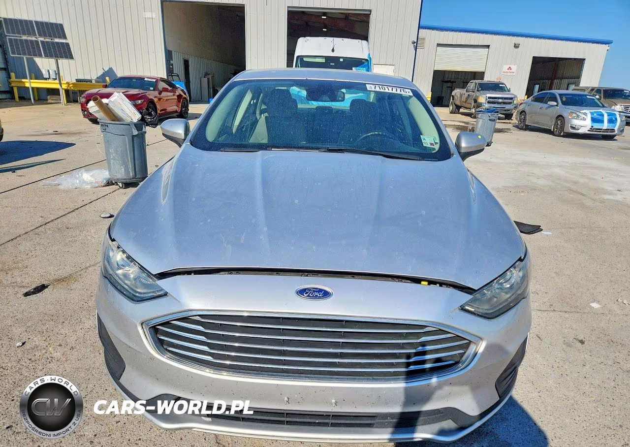 2019 Ford Fusion Se VIN:3FA6P0LU8KR207748 - 5