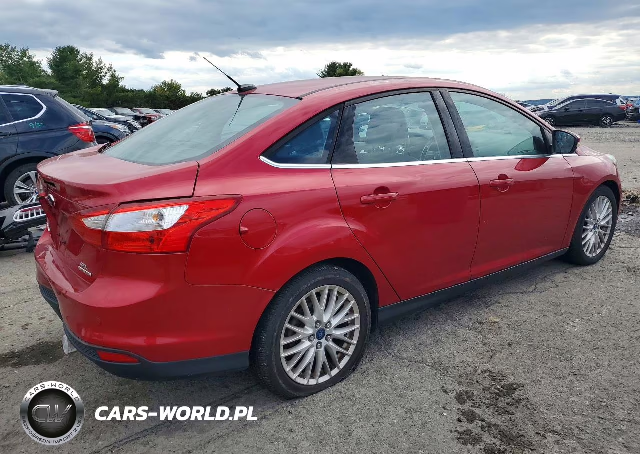 2012 Ford Focus Sel VIN:1FAHP3H21CL421840 - 3