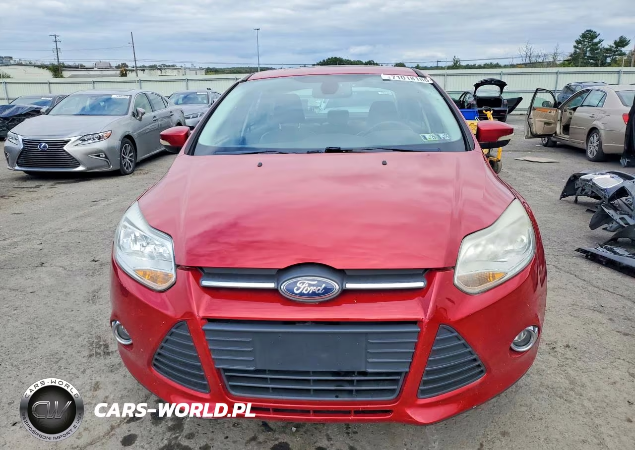 2012 Ford Focus Sel VIN:1FAHP3H21CL421840 - 5