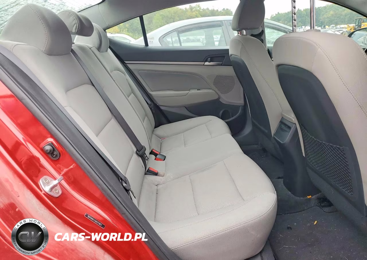 2018 Hyundai Elantra Value Edition VIN:5NPD84LF4JH271813 - 10