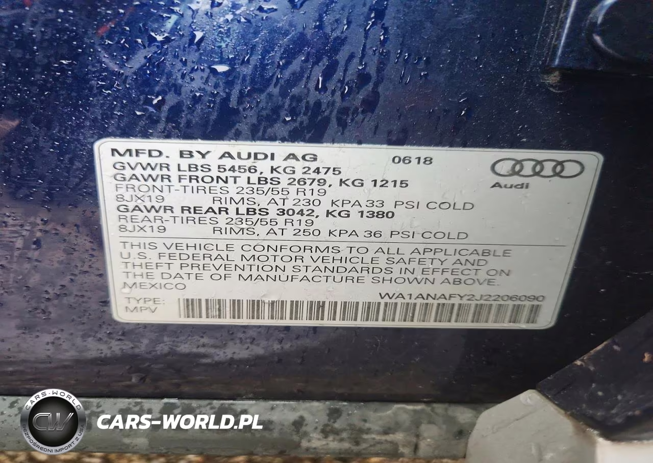 2018 Audi Q5 Premium VIN:WA1ANAFY2J2206090 - 12