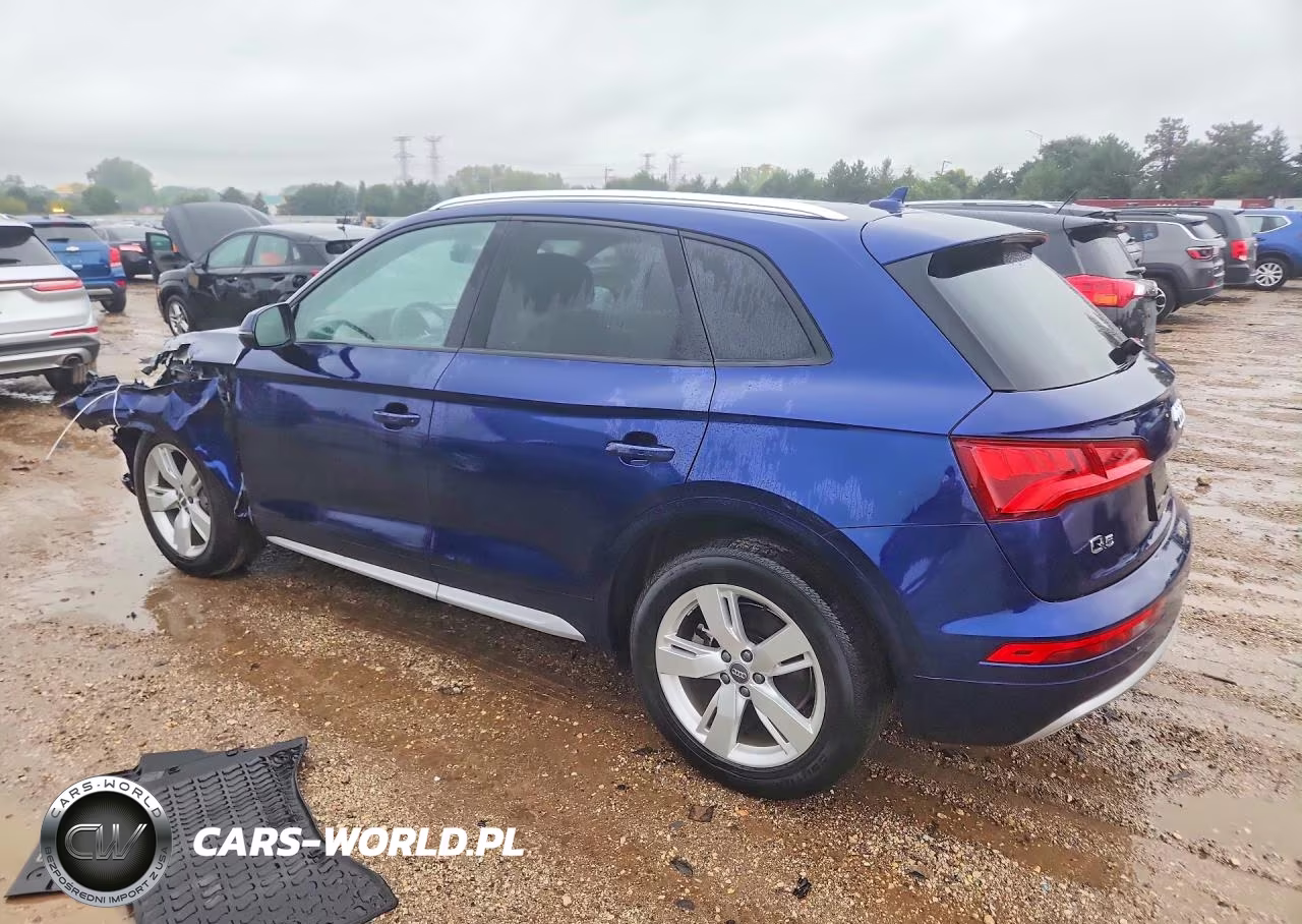 2018 Audi Q5 Premium VIN:WA1ANAFY2J2206090 - 2