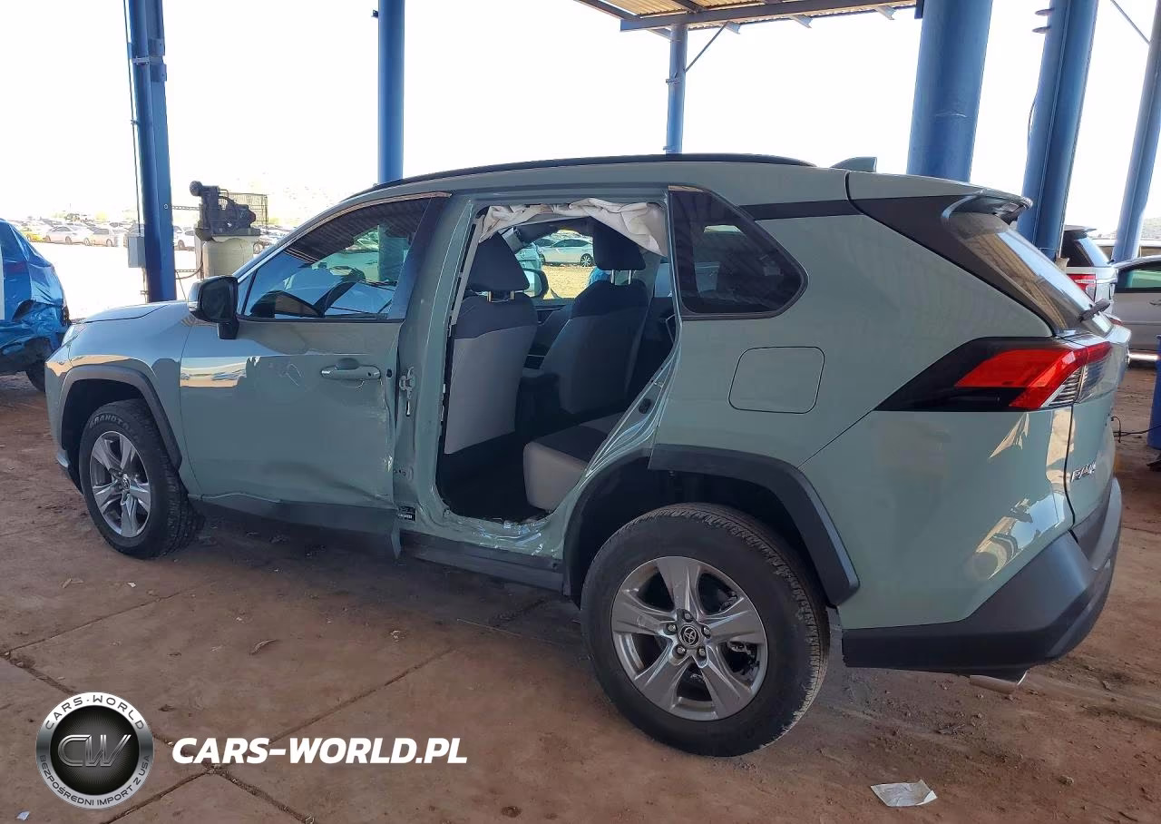 2023 Toyota Rav4 Xle VIN:JTMW1RFV2PD106497 - 2
