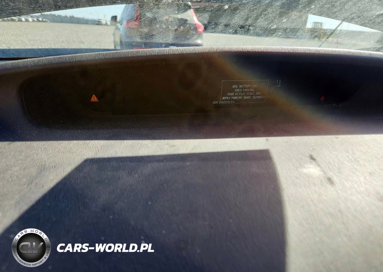 TOYOTA PRIUS VIN:JTDKN3DU3F0395776 - 9