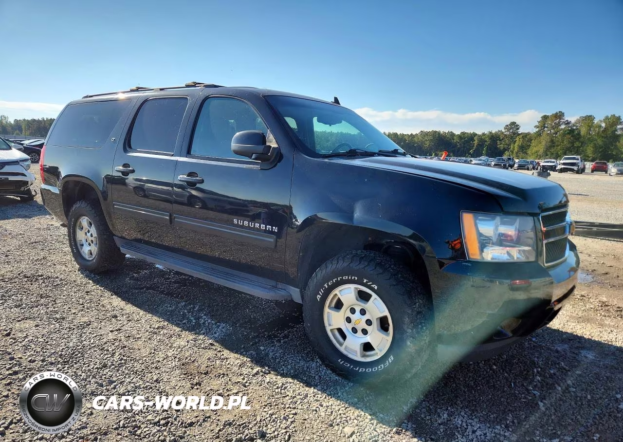 2012 Chevrolet Suburban VIN:1GNSKJE73CR132708 - 4