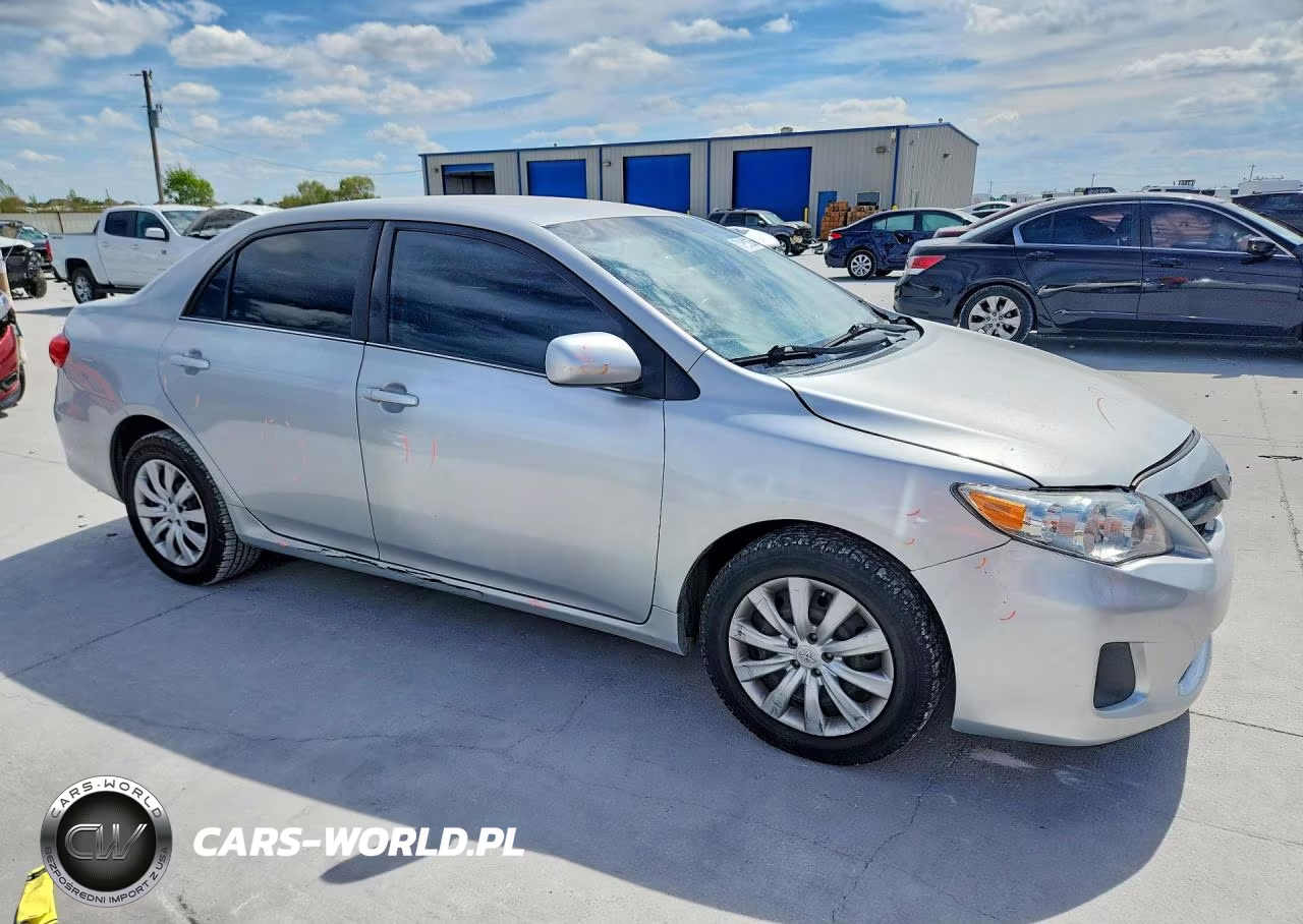2013 Toyota Corolla Le VIN:2T1BU4EE2DC960778 - 4