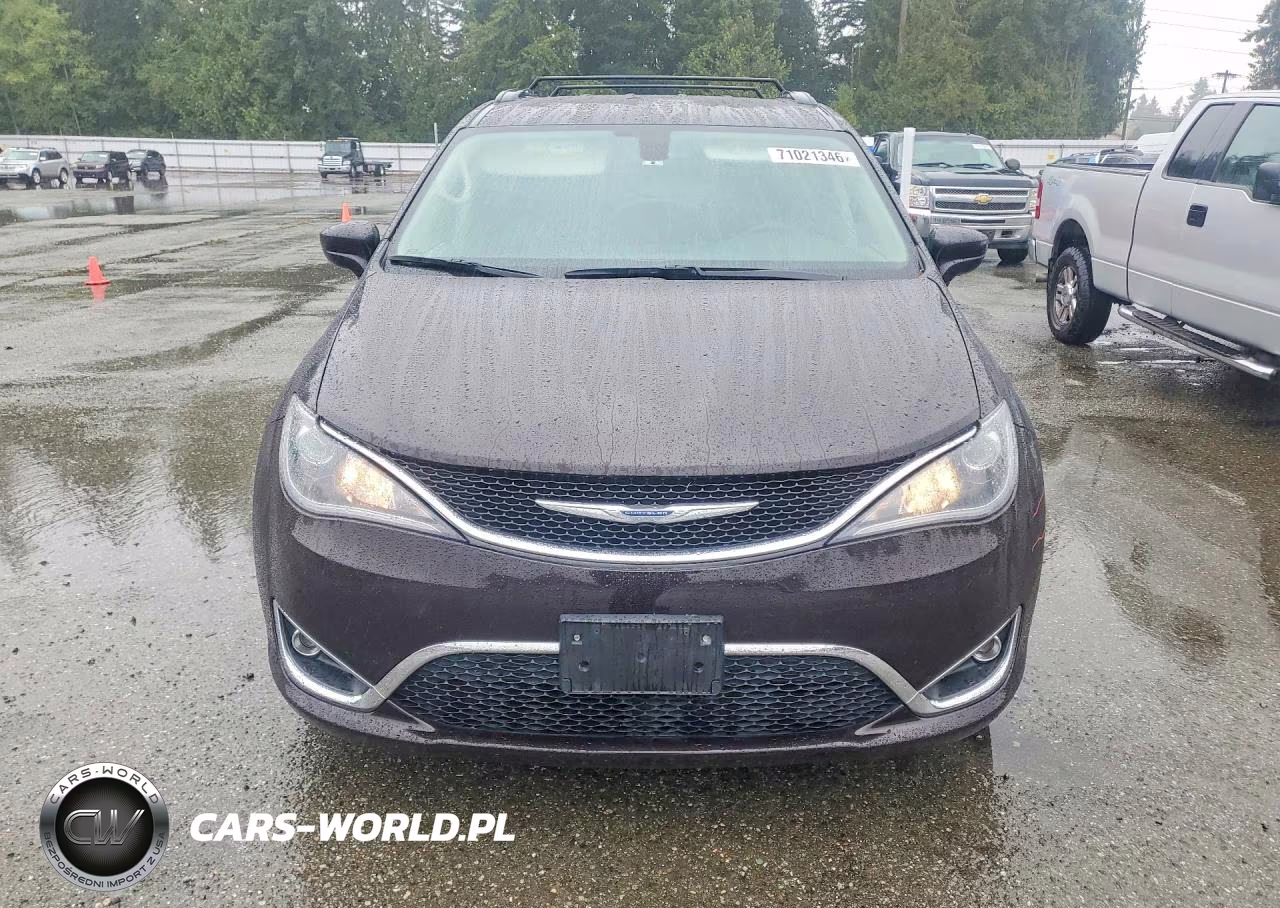 2017 Chrysler Pacifica Touring L VIN:2C4RC1BG3HR809542 - 5