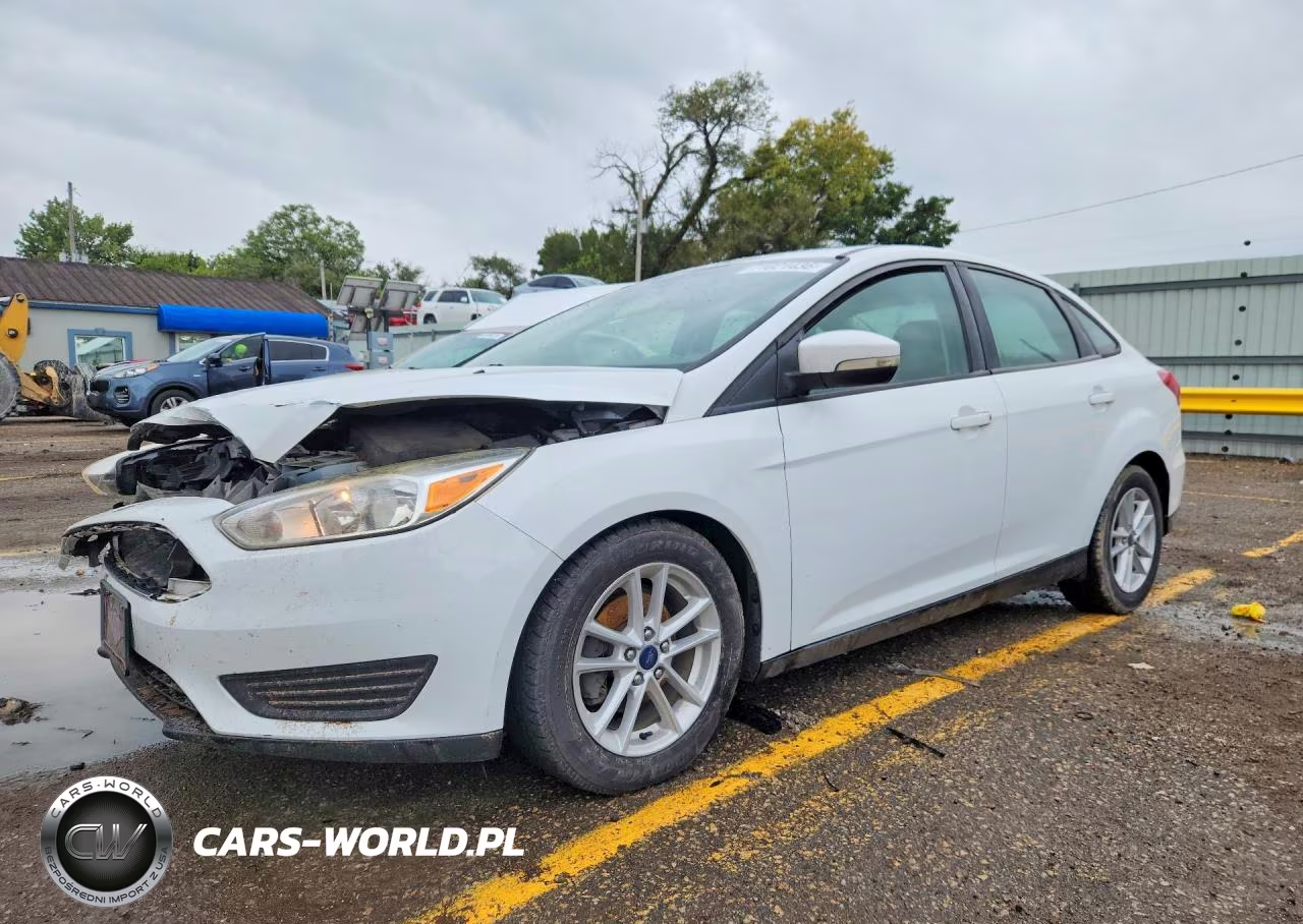 2017 Ford Focus Se VIN:1FADP3F29HL229994 - 1