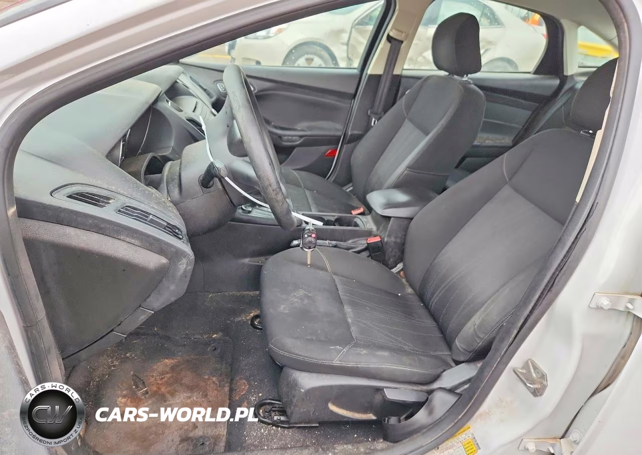 2017 Ford Focus Se VIN:1FADP3F29HL229994 - 7