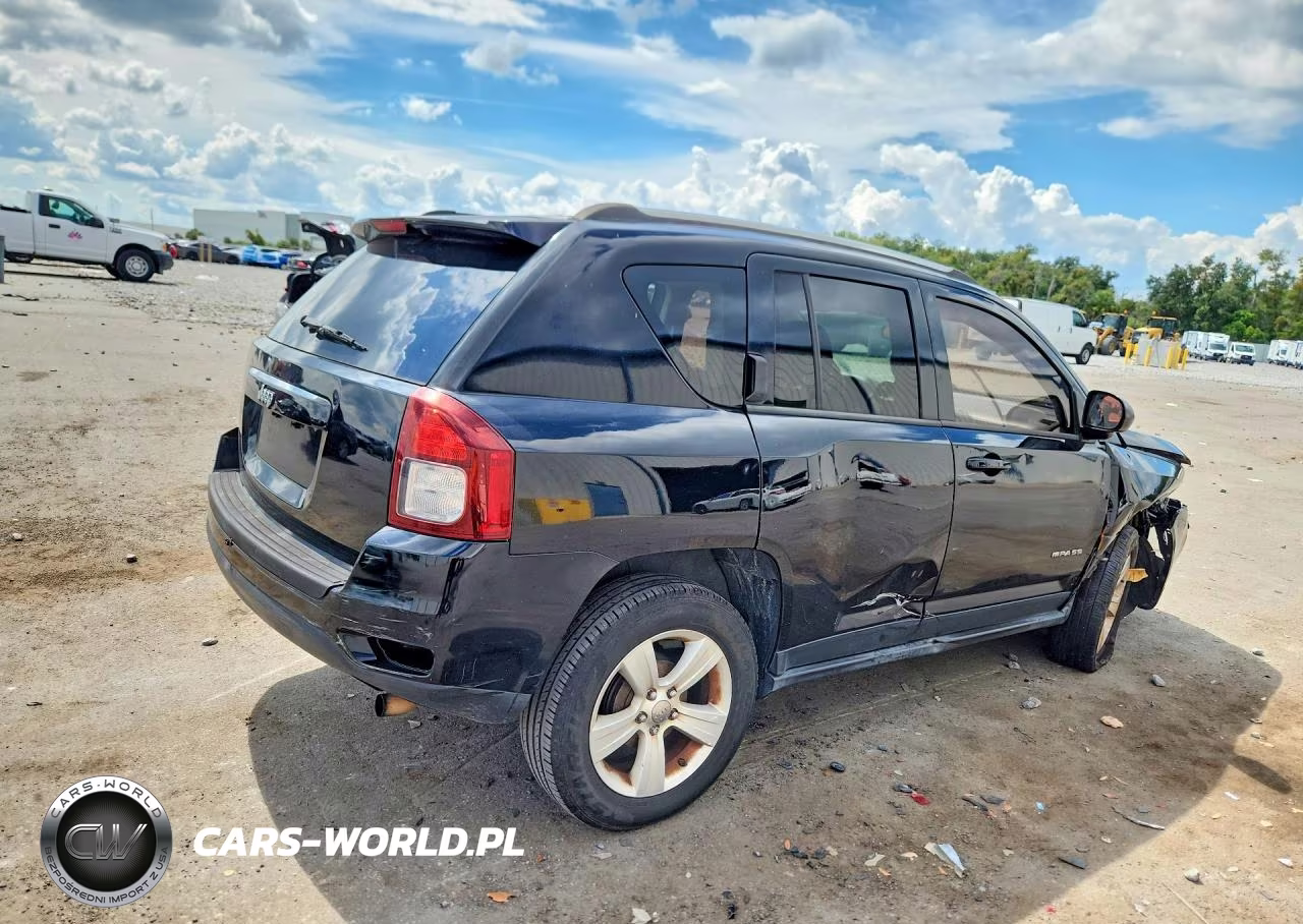 2014 Jeep Compass Sport VIN:1C4NJCBA2ED728316 - 3