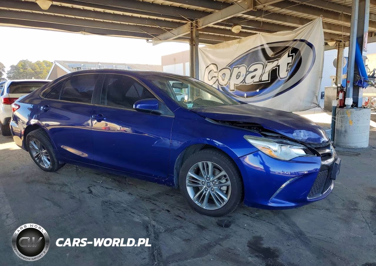 2015 Toyota Camry Se VIN:4T1BF1FK2FU883795 - 4