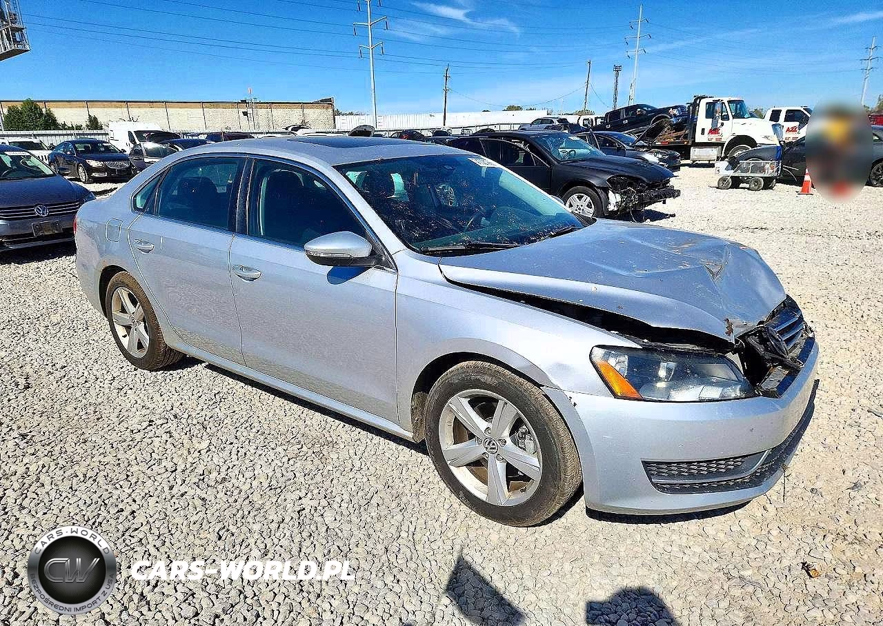 2012 Volkswagen Passat Se VIN:1VWBP7A38CC028697 - 4