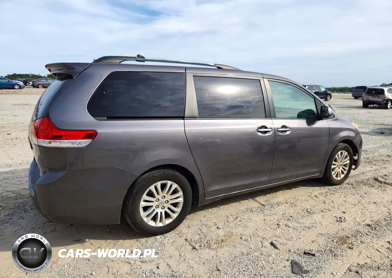 2011 Toyota Sienna Xle 8-Passenger VIN:5TDYK3DC9BS104263 - 3