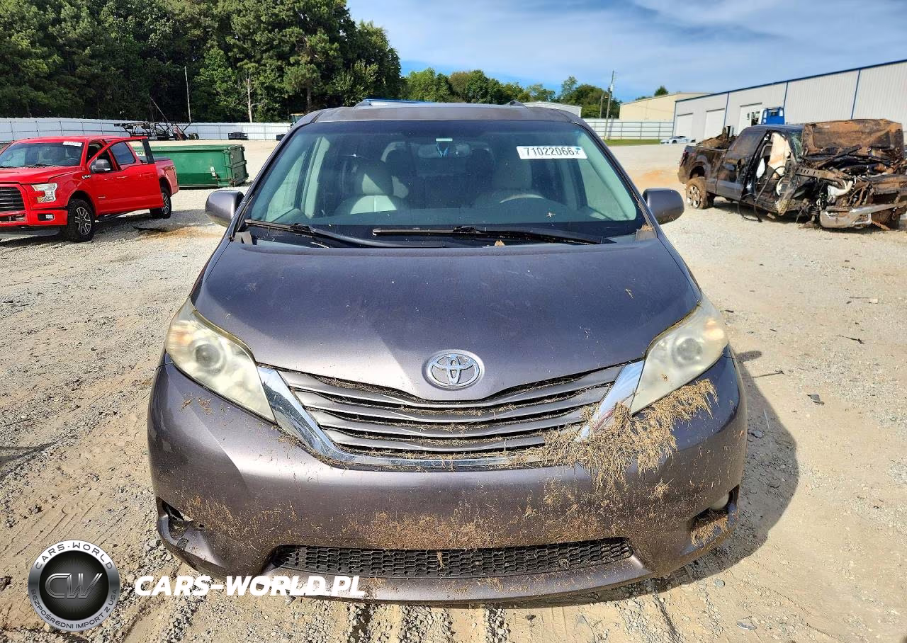 2011 Toyota Sienna Xle 8-Passenger VIN:5TDYK3DC9BS104263 - 5
