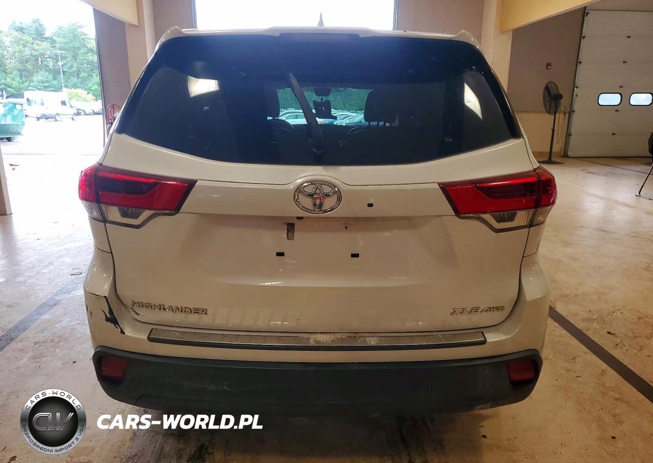 2017 Toyota Highlander Xle VIN:5TDJZRFH9HS477031 - 6