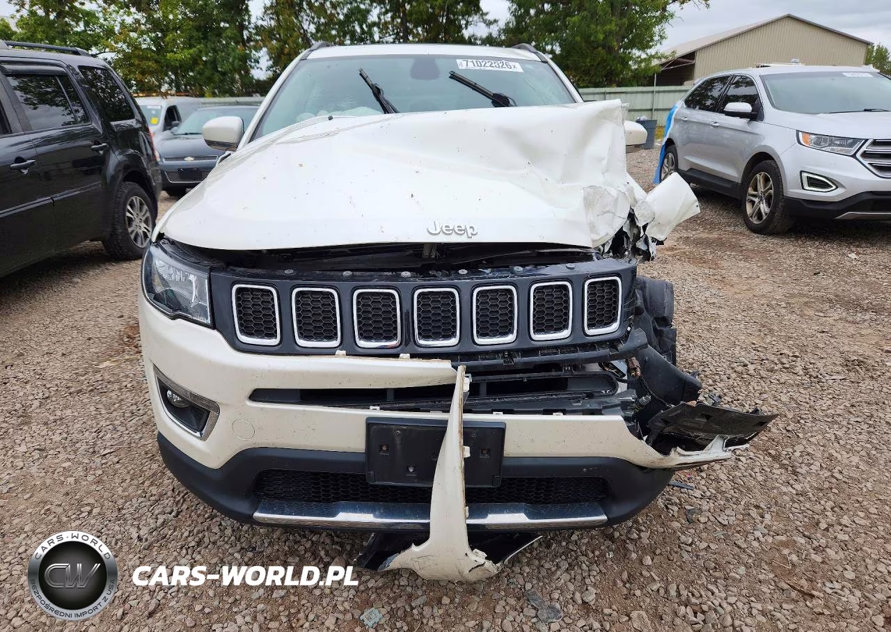 2017 Jeep Compass Limited VIN:3C4NJDCB1HT627814 - 5