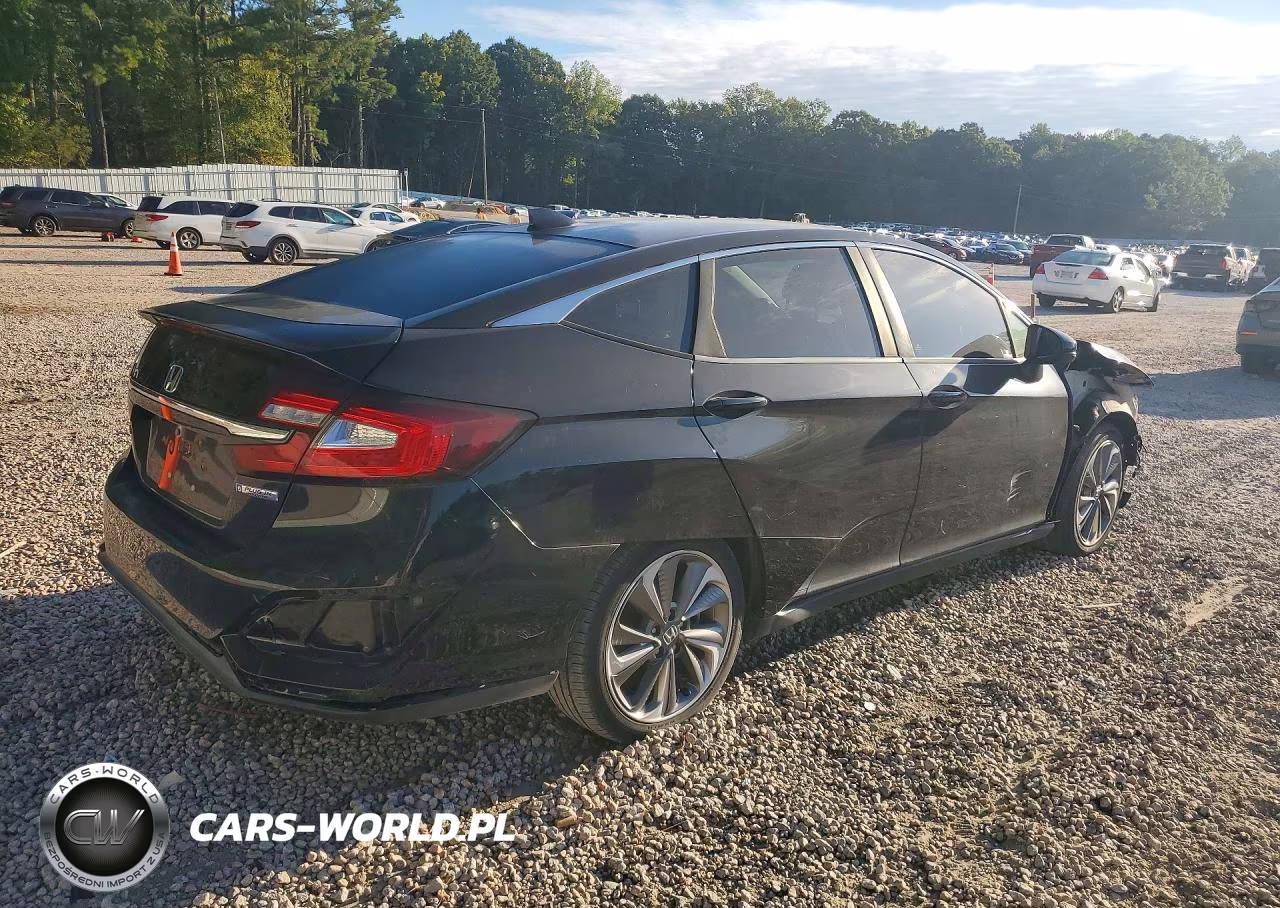 2018 Honda Clarity VIN:JHMZC5F17JC009868 - 3