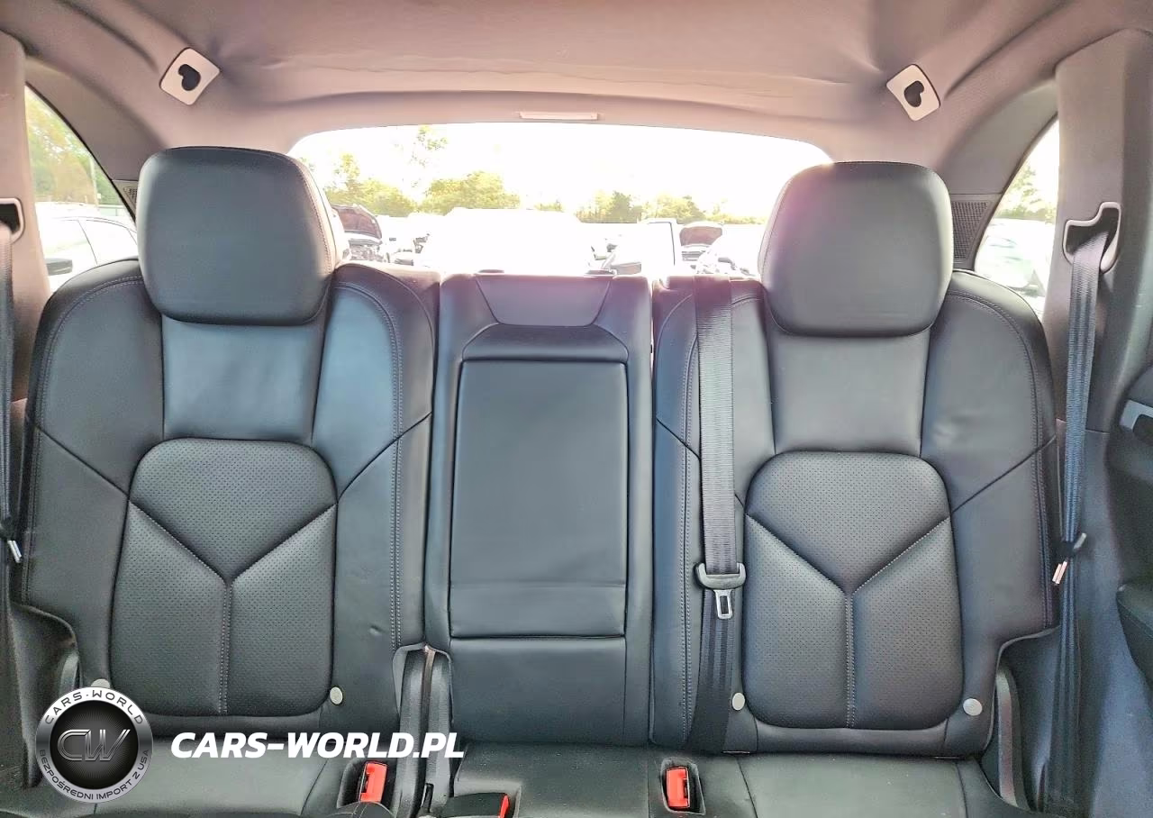2014 Porsche Cayenne VIN:WP1AA2A24ELA91940 - 10