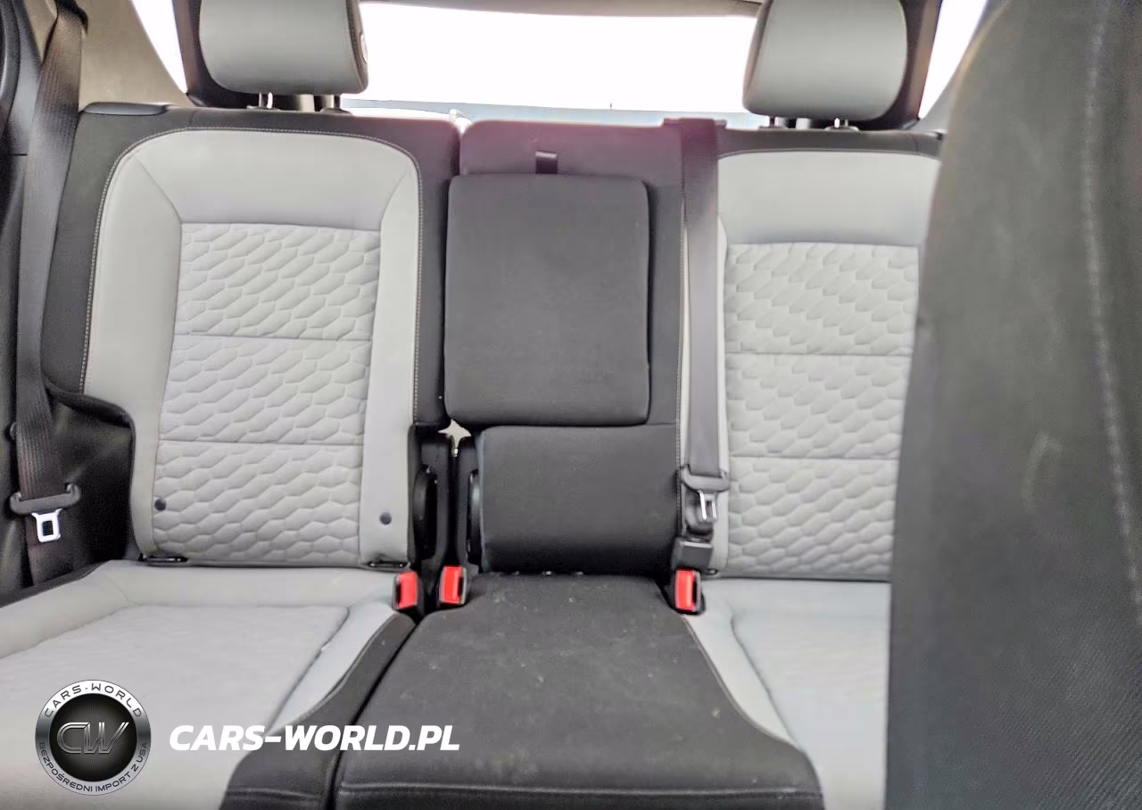 2018 Chevrolet Equinox Ls VIN:3GNAXHEV3JL103038 - 10