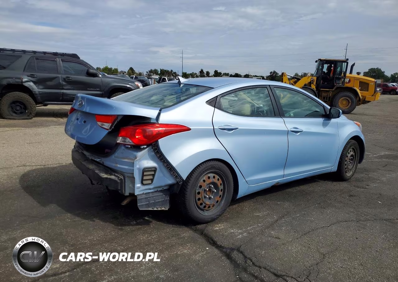 2013 Hyundai Elantra Gls VIN:KMHDH4AE3DU536818 - 3