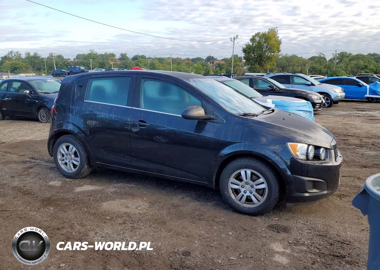 2015 Chevrolet Sonic Lt VIN:1G1JC6SH0F4173691 - 4
