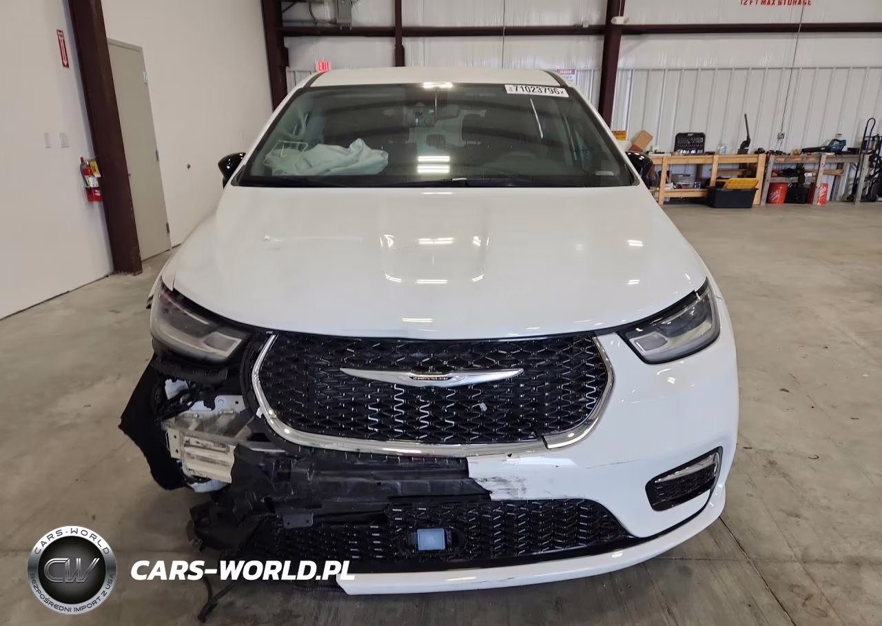 2024 Chrysler Pacifica Touring L VIN:2C4RC1BG2RR195343 - 5
