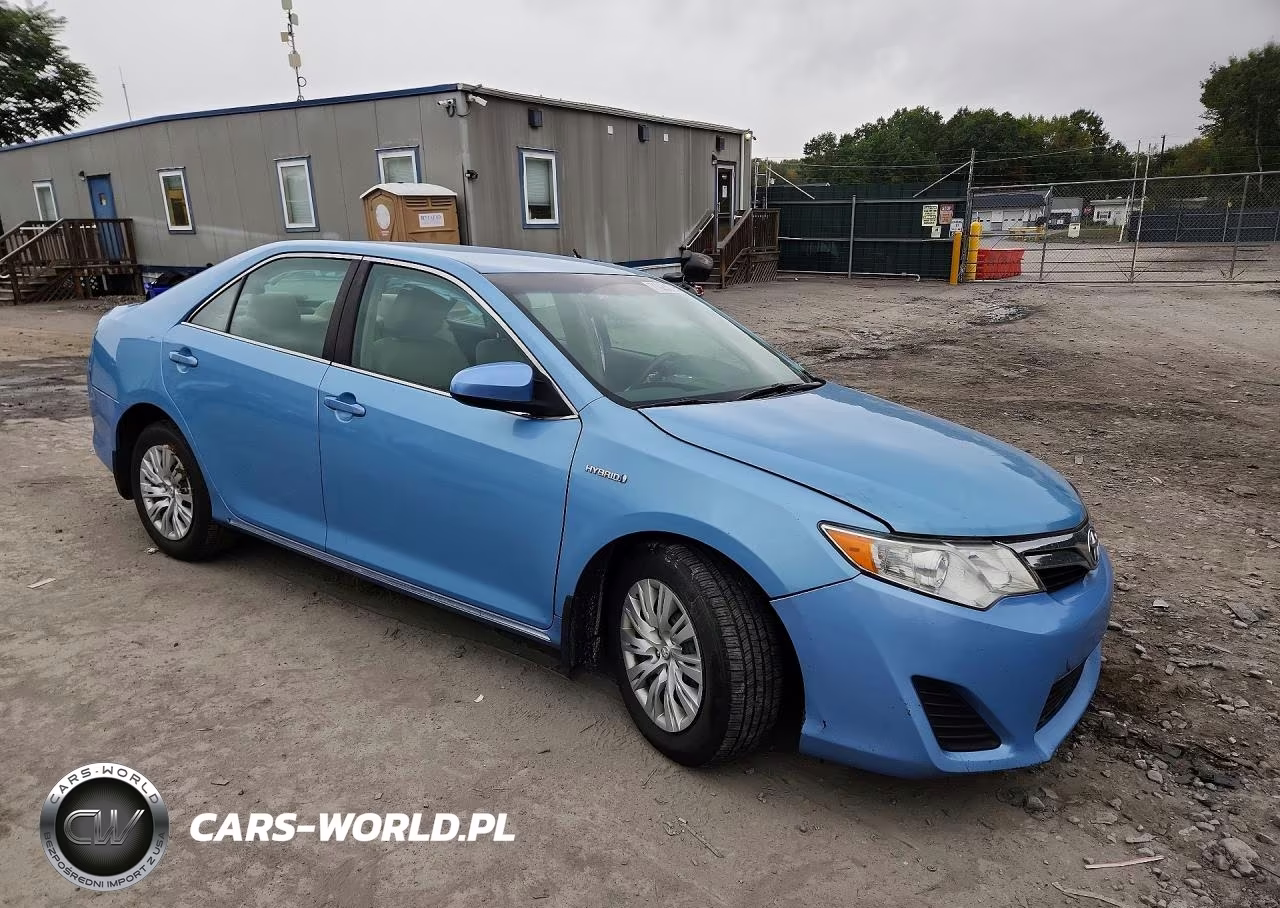 2013 Toyota Camry Hybrid Le VIN:4T1BD1FK1DU077871 - 4