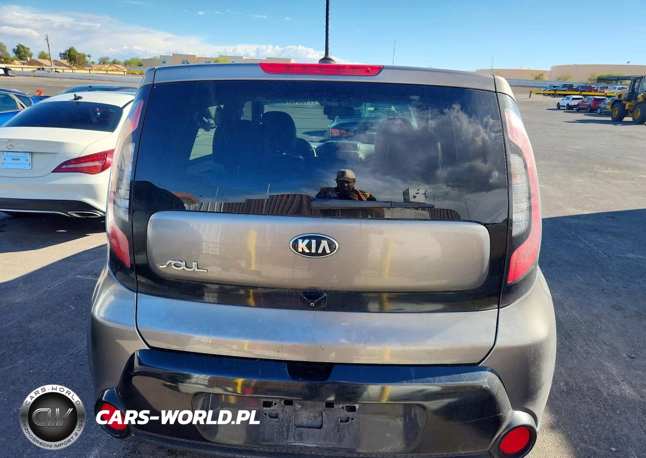 2016 Kia Soul + VIN:KNDJP3A58G7361618 - 6