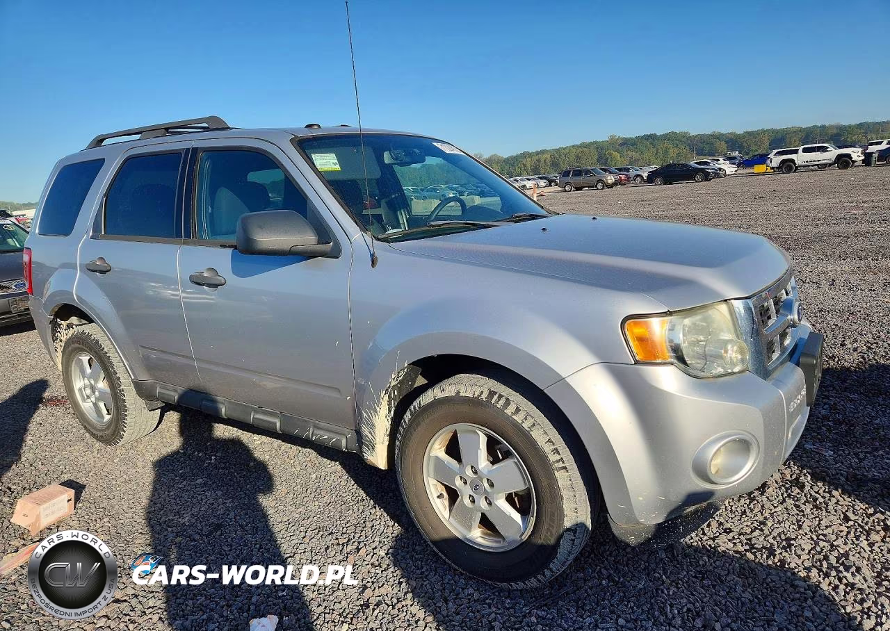2010 Ford Escape Xlt VIN:1FMCU0D78AKD39079 - 4