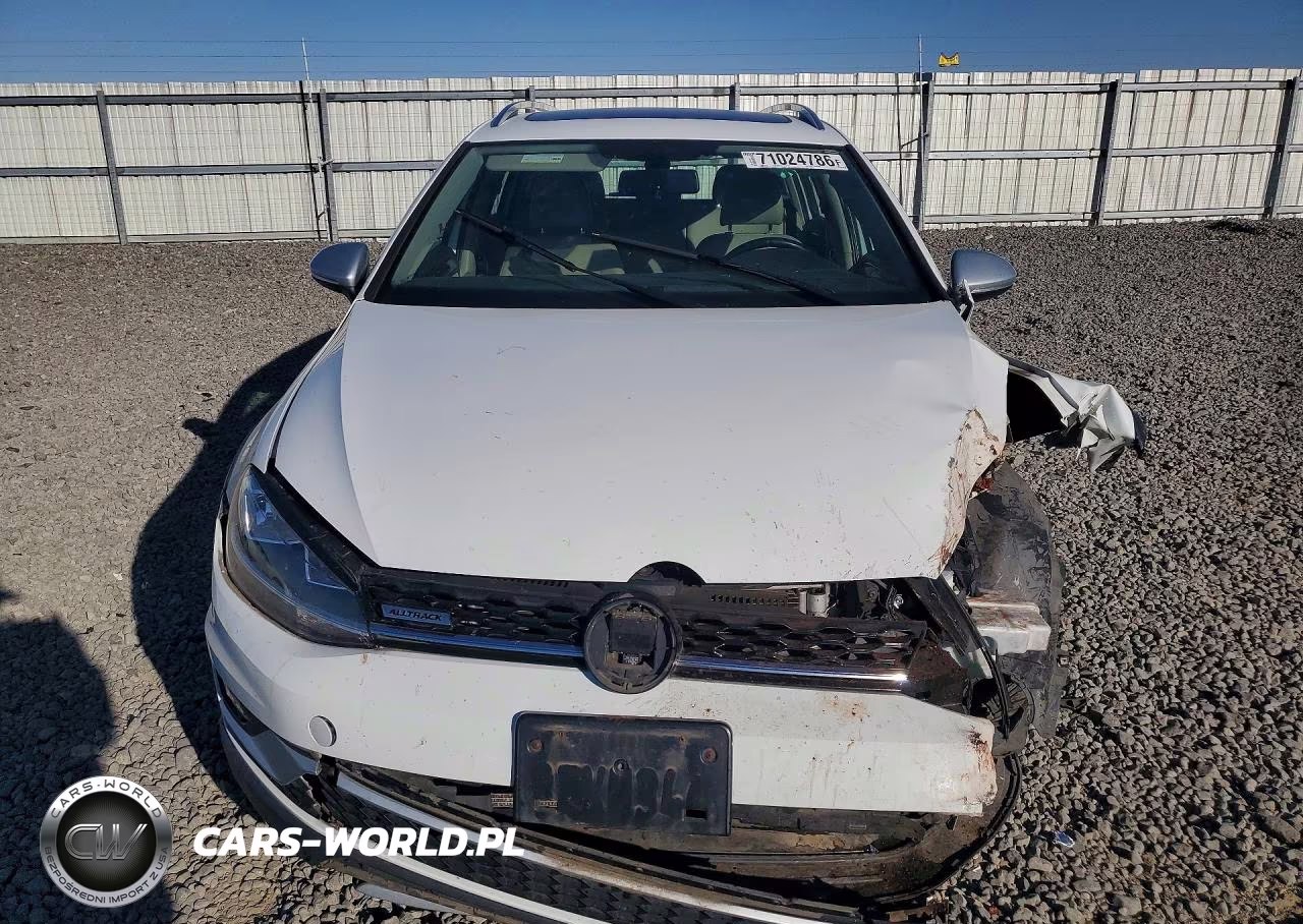2018 Volkswagen Golf Alltrack S VIN:3VWH17AU7JM759850 - 5