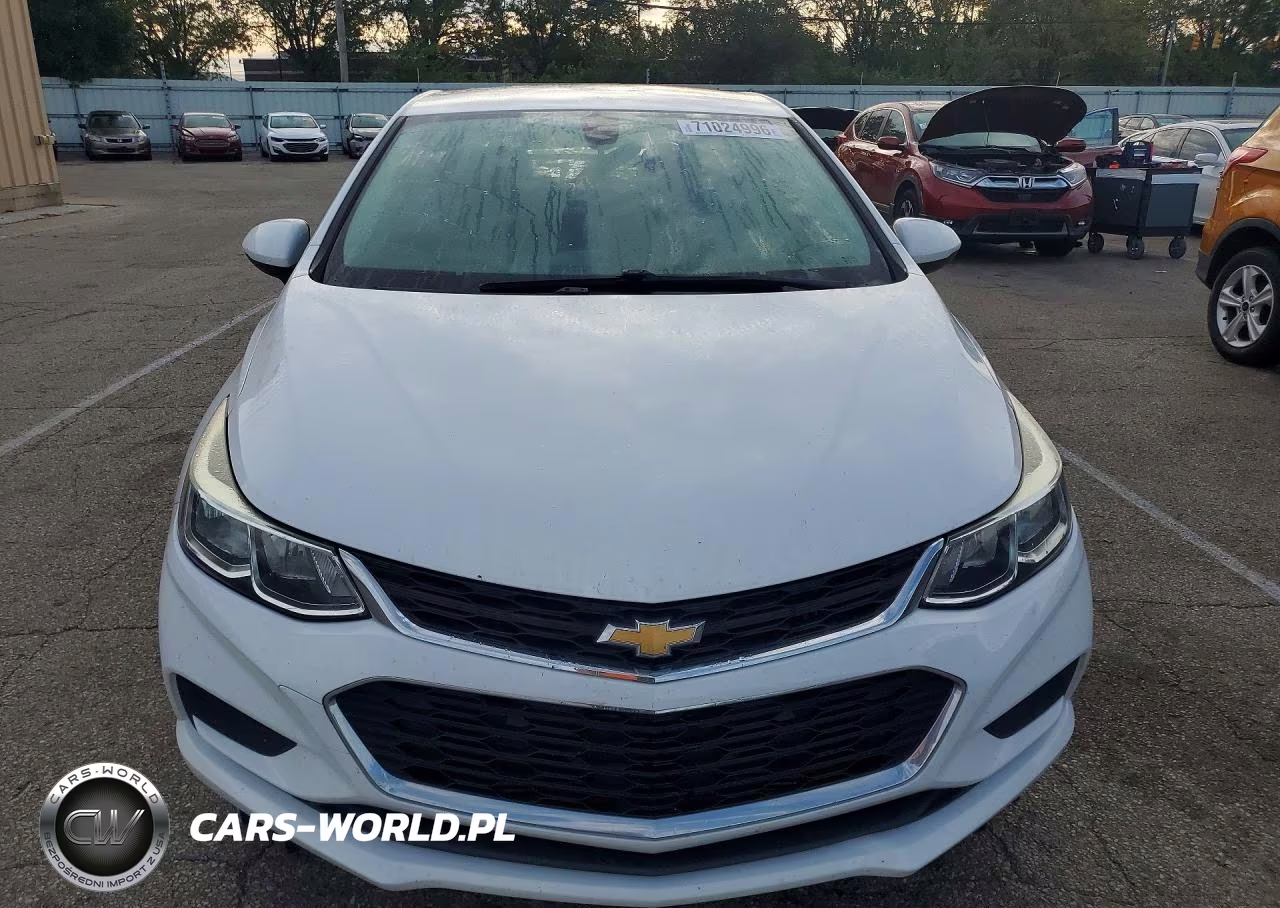 2017 Chevrolet Cruze VIN:3G1BC5SM9HS564532 - 5