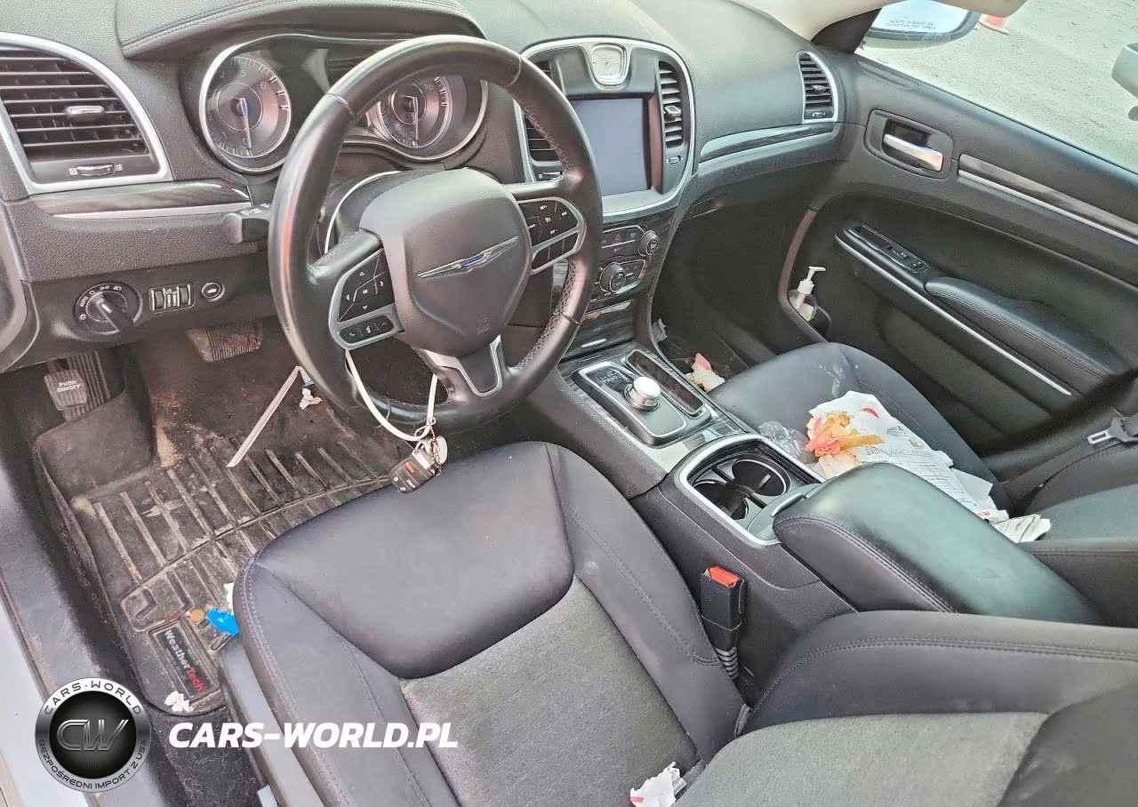 2021 Chrysler 300 Touring VIN:2C3CCAAG9MH512075 - 8
