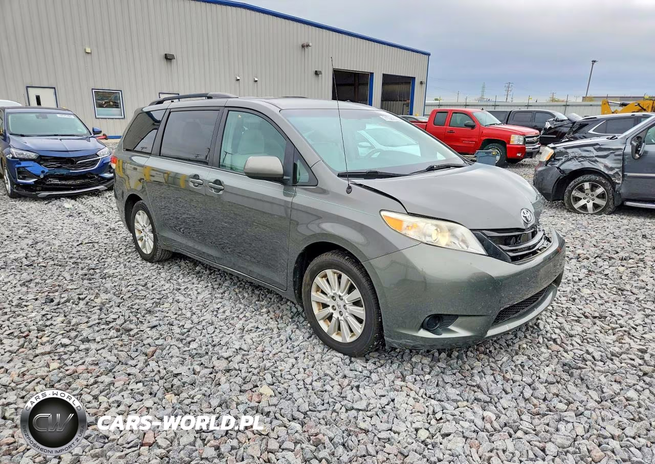 2012 Toyota Sienna Le VIN:5TDJK3DC1CS036530 - 4