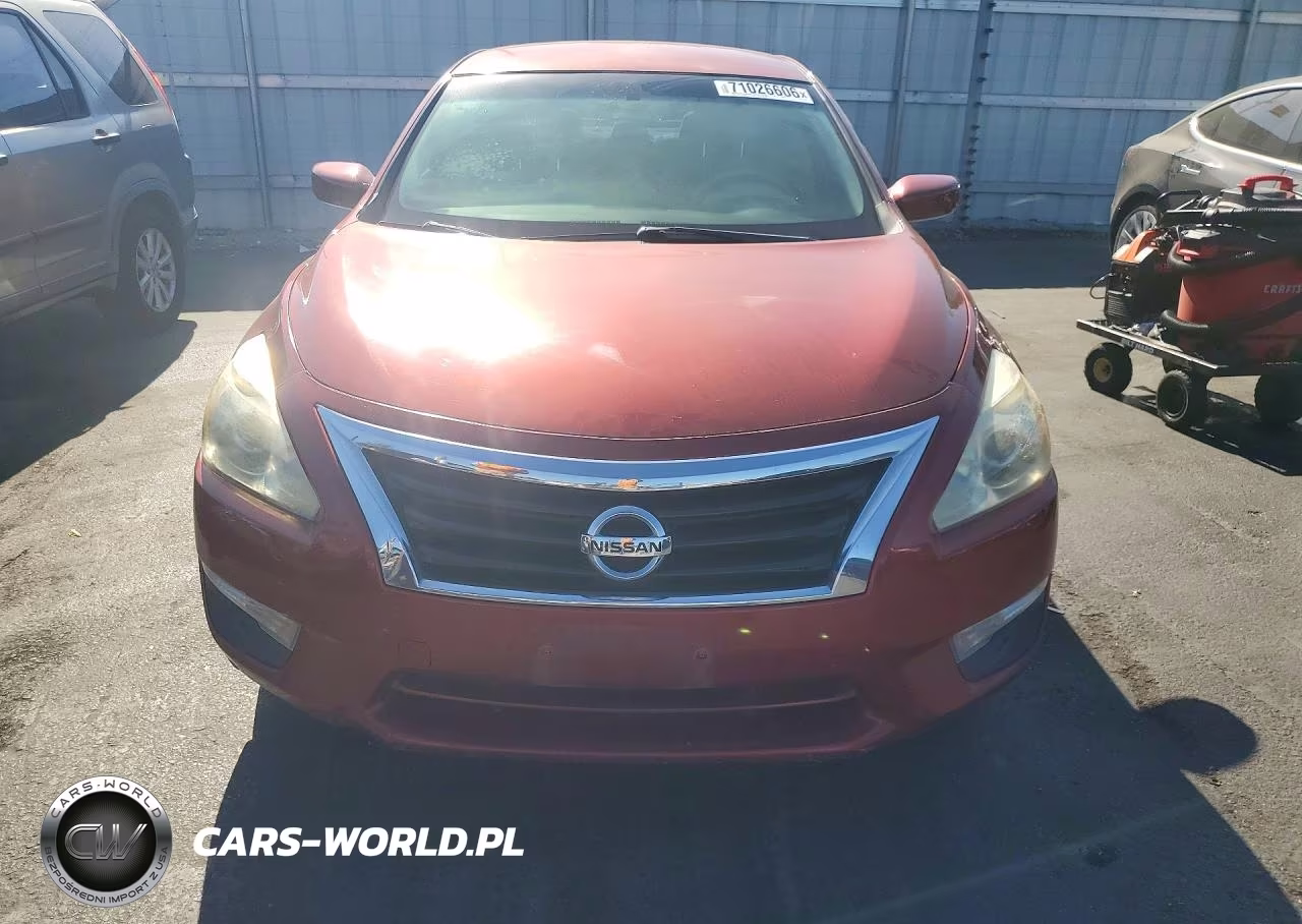 2014 Nissan Altima 2.5 S VIN:1N4AL3AP2EC158425 - 5