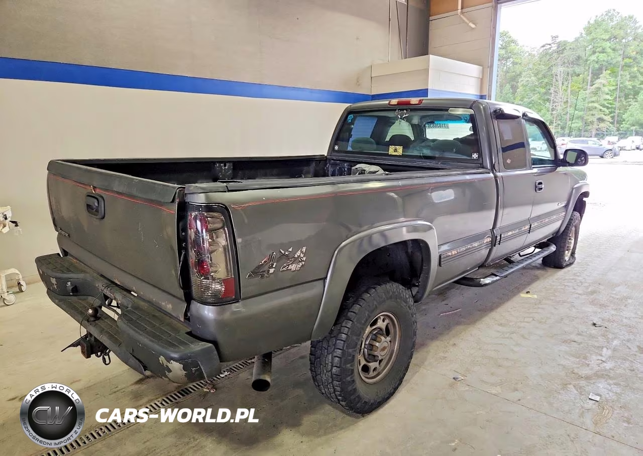 2001 Chevrolet Silverado K2500 Heavy Duty VIN:1GCHK29U71E215054 - 3