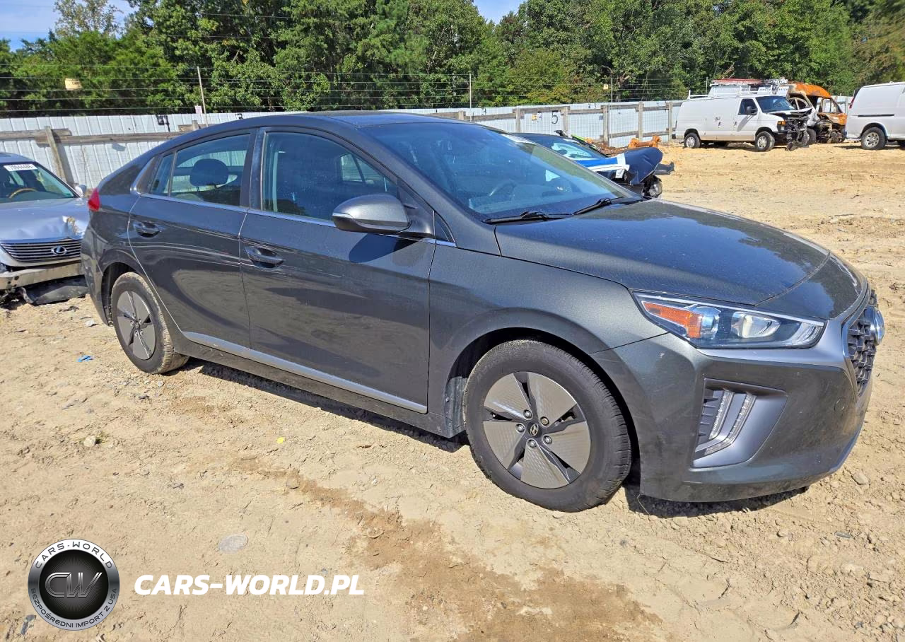 2022 Hyundai Ioniq Se VIN:KMHC75LCXNU268514 - 4