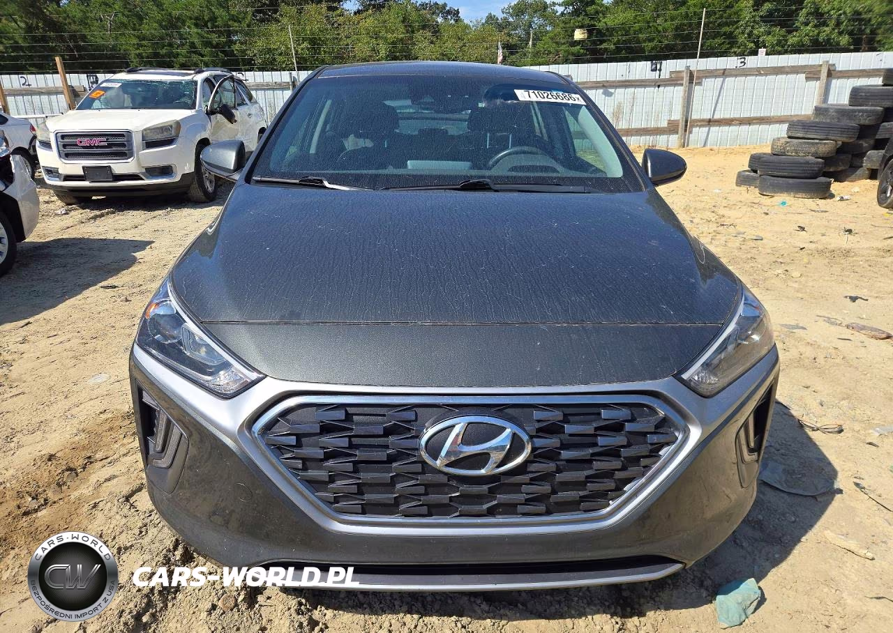 2022 Hyundai Ioniq Se VIN:KMHC75LCXNU268514 - 5