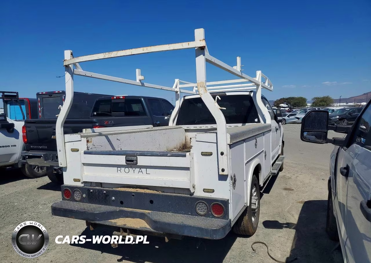 2018 Ford F350 Super Duty VIN:1FD8X3FT4JEB52221 - 3