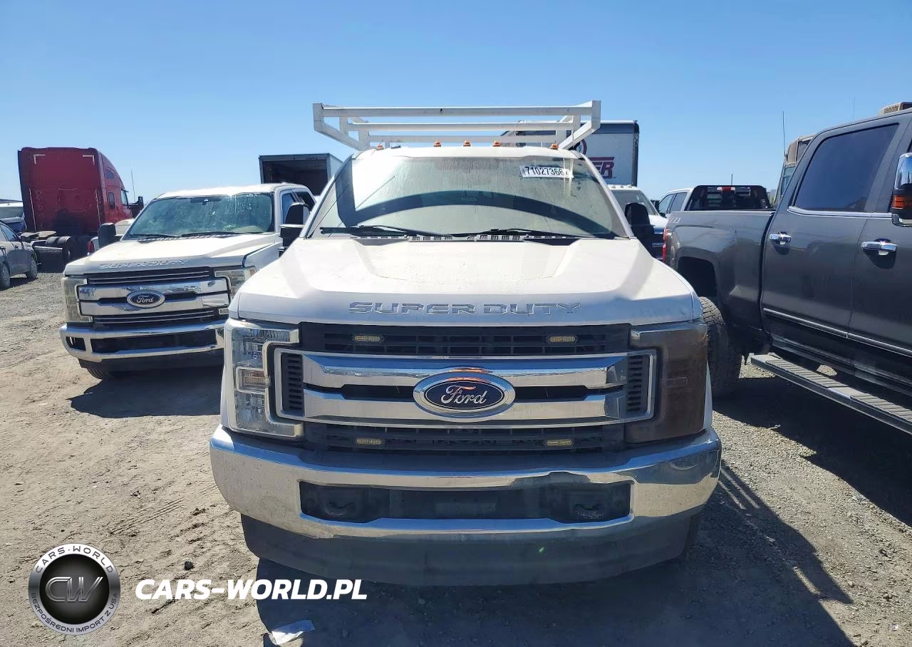 2018 Ford F350 Super Duty VIN:1FD8X3FT4JEB52221 - 5