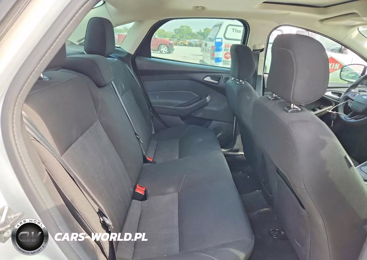 2018 Ford Focus Sel VIN:1FADP3H27JL223498 - 10