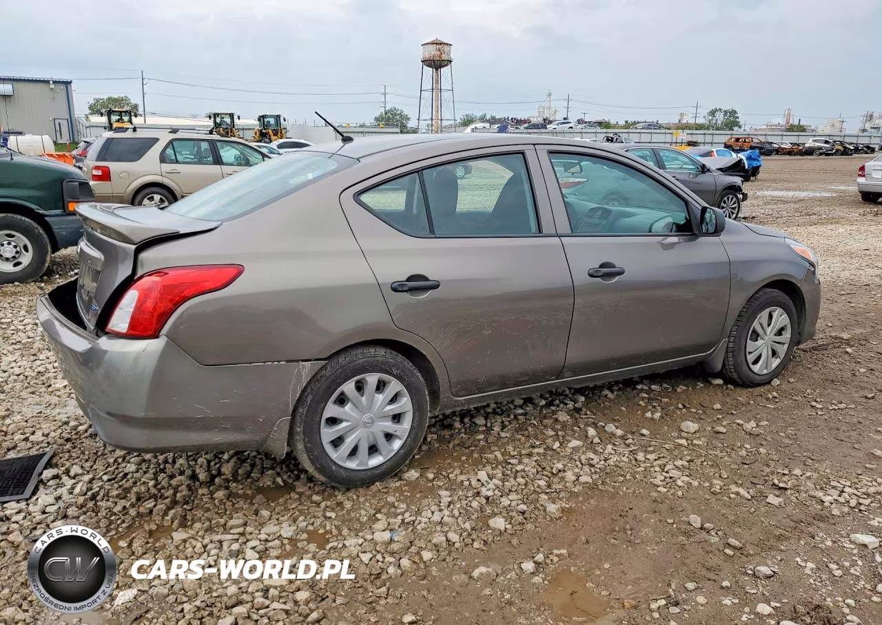 2015 Nissan Versa 1.6 S Plus VIN:3N1CN7AP3FL840422 - 3