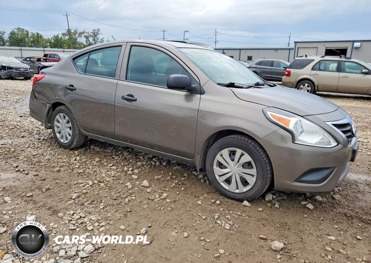 2015 Nissan Versa 1.6 S Plus VIN:3N1CN7AP3FL840422 - 4