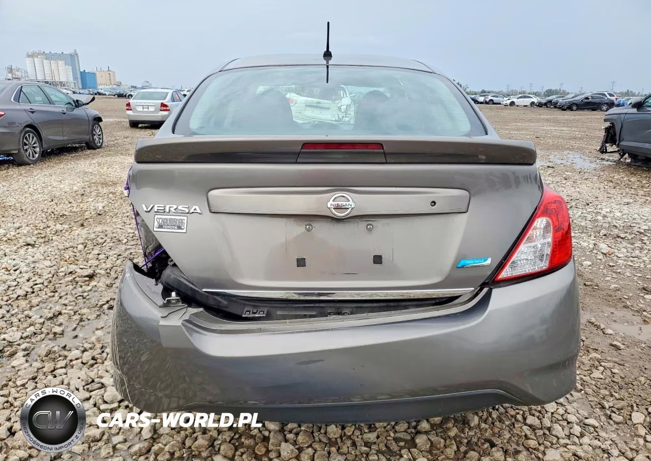 2015 Nissan Versa 1.6 S Plus VIN:3N1CN7AP3FL840422 - 6