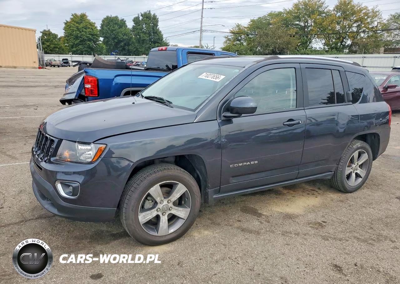 2016 Jeep Compass Latitude VIN:1C4NJCEA7GD590089 - 1