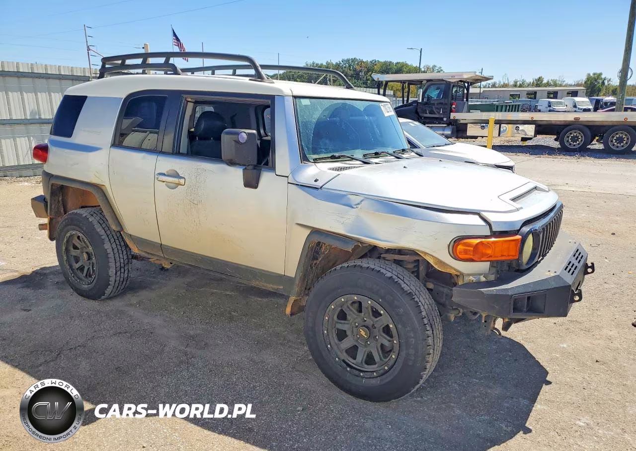 2007 Toyota Fj Cruiser Base VIN:JTEZU11F270013696 - 4
